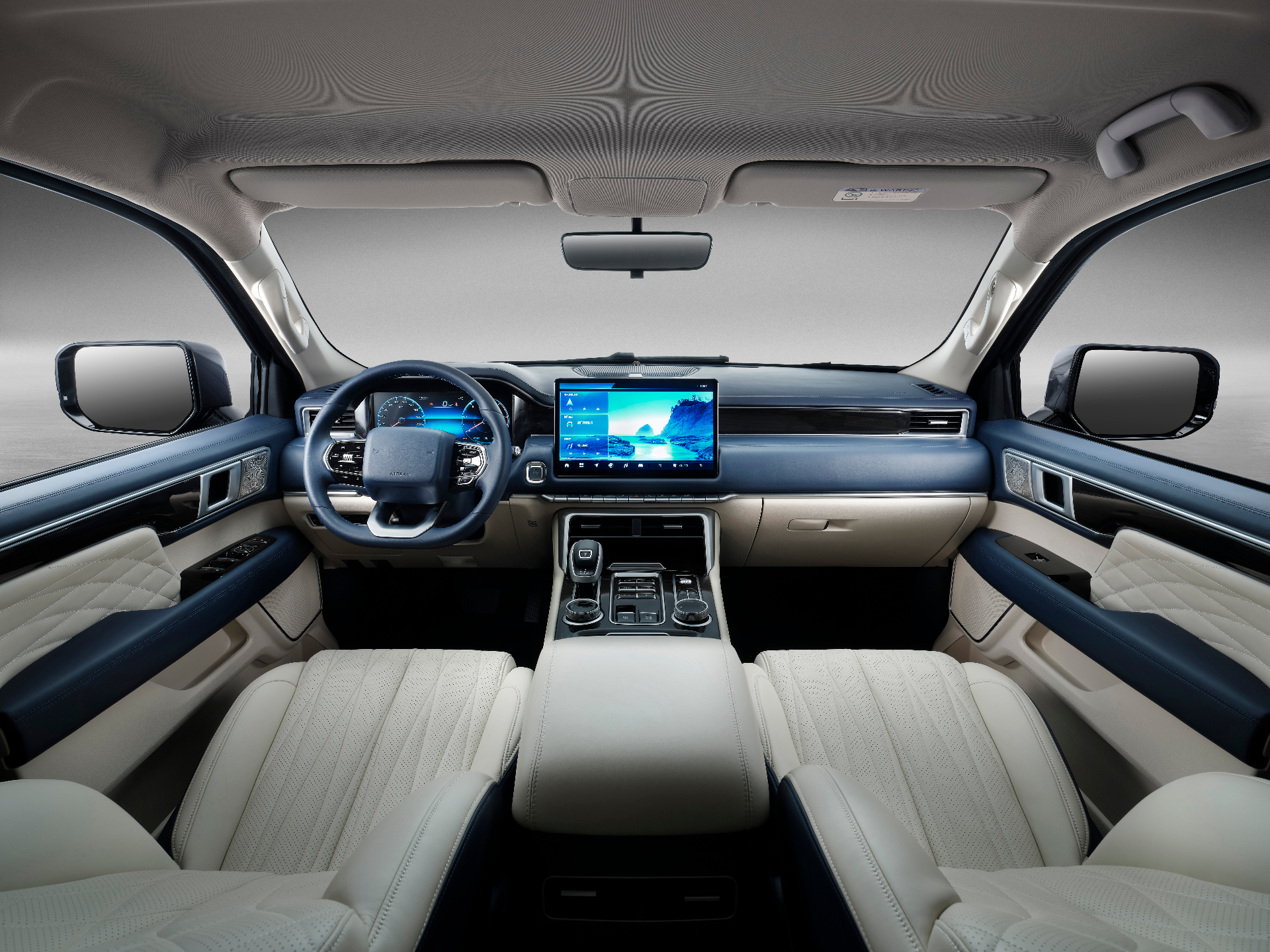 Tunland V7 Interior Confortável